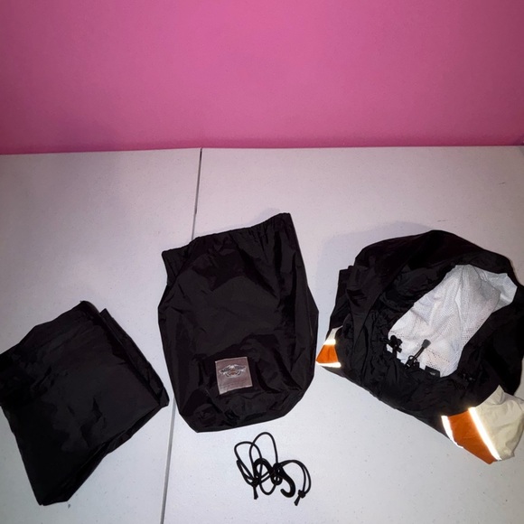 Harley-Davidson Women’s Plus Size Rain Suit with Carry Bag - Picture 9 of 16